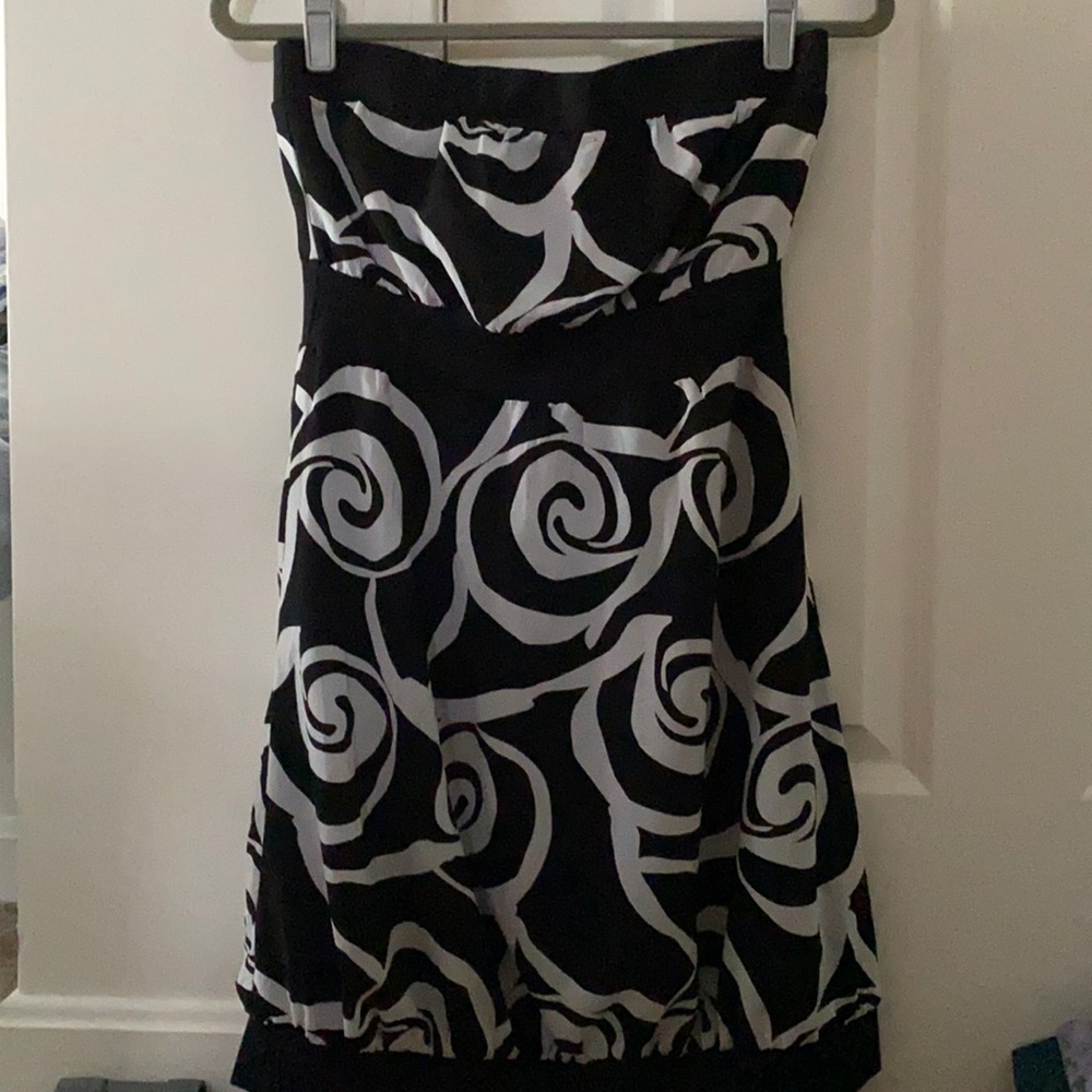 Old navy strapless dress size small
